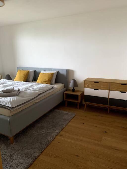 Zaly Apartment *